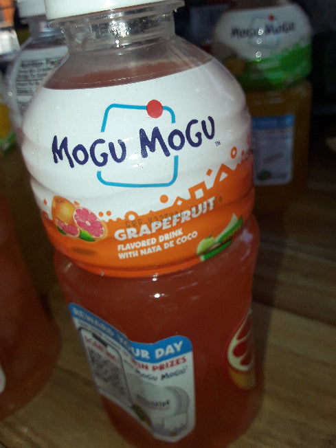 320ml Mogu Mogu Grapefruit with nata de coco