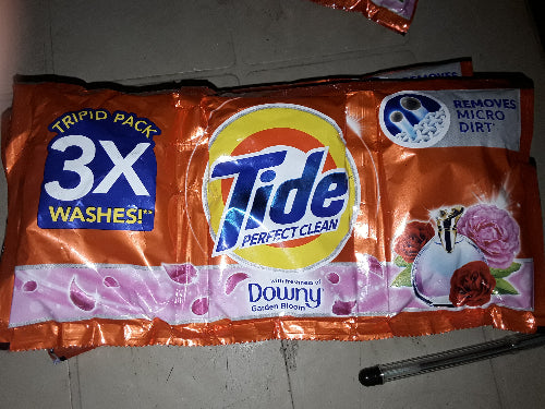 104g Tide Powder With Downy Garden Bloom 3x Washes