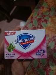85g Safeguard Floral Pink Soap