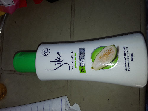 100ml Silka Whitening Lotion Green Papaya